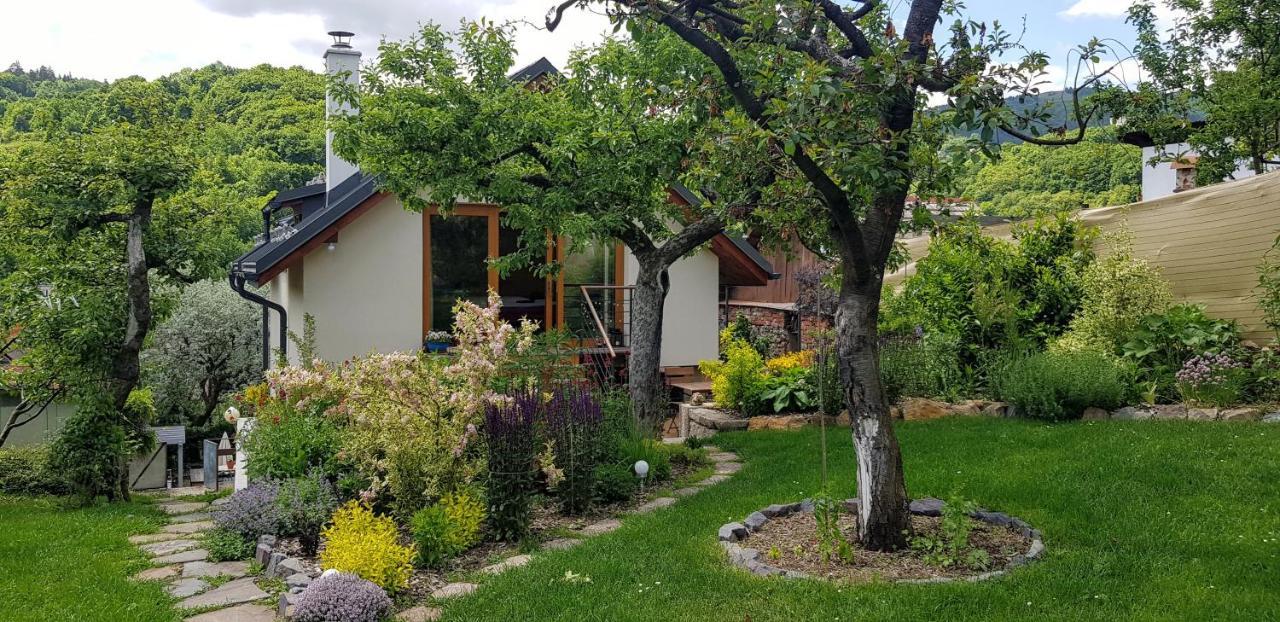 Domcek V Zahrade Villa Banská Štiavnica Exteriör bild