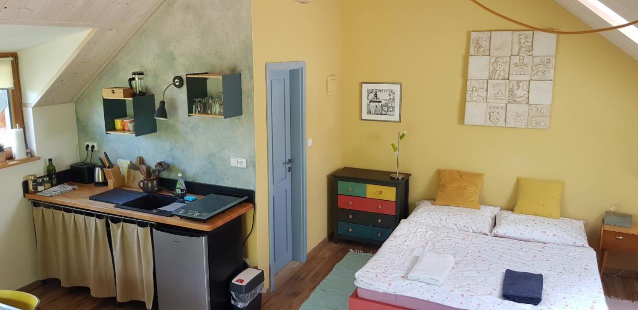 Domcek V Zahrade Villa Banská Štiavnica Exteriör bild